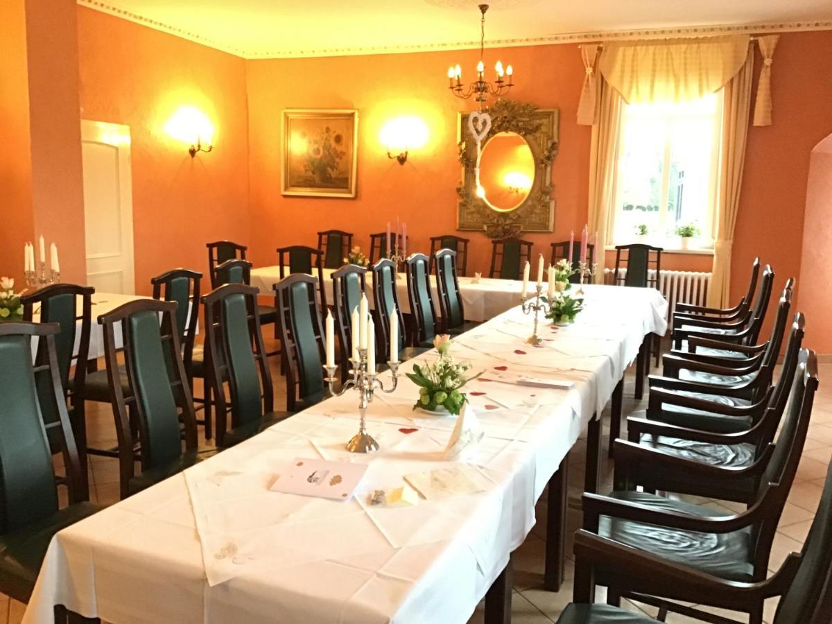 Gutshaus Darsikow Hotell Eksteriør bilde